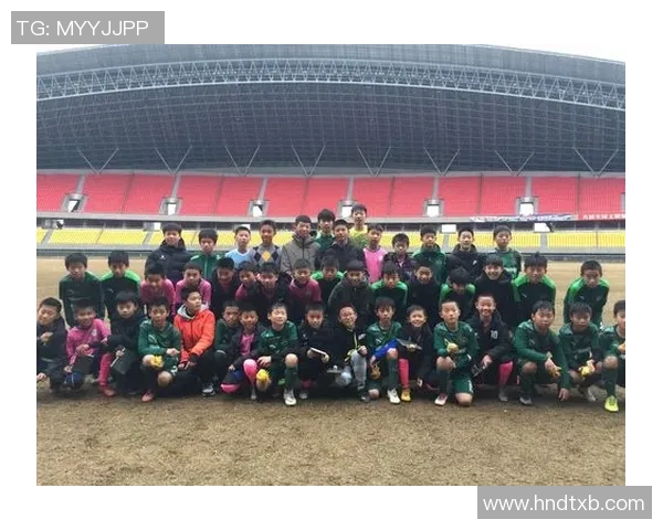 足球巨献:深入解析北京足球队的战术理念与团队精神 足球巨献:深入解析北京足球队的战术理念与团队精神